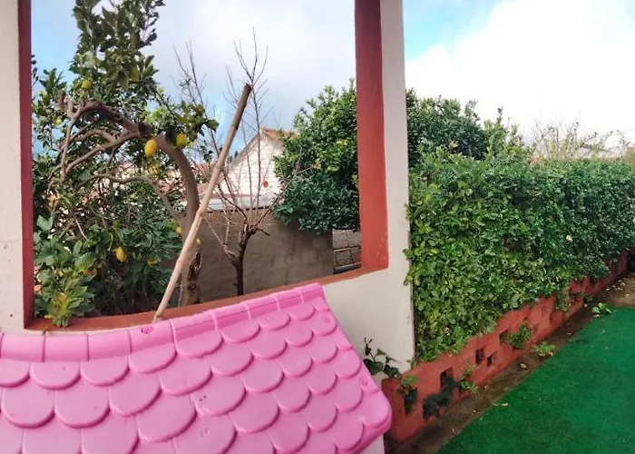 Casinha De Chocolate * Outeiro (Lisbon)